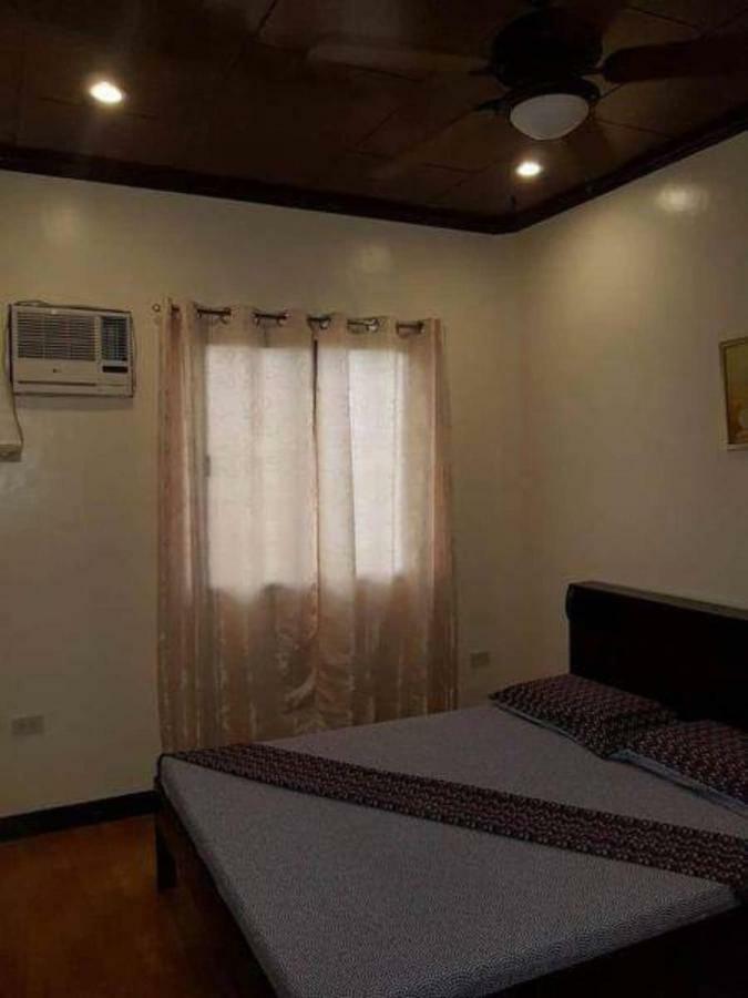 Anekha'S Guest Room Moalboal Exterior photo